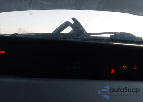 2005 Toyota Prius z USA, uszkodzony, nr VIN JTDKB20UX50129002